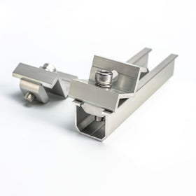 Link Solar end clamp for secure edge mounting of PV modules