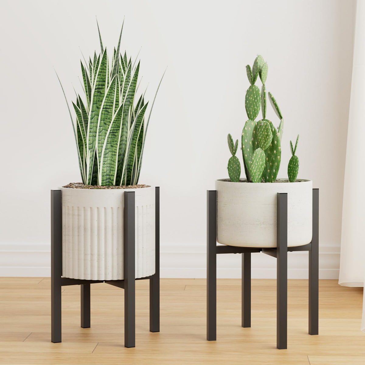 Linpla 2-pack adjustable plant stand, supports 8–12 inch pots for versatile indoor or outdoor use.