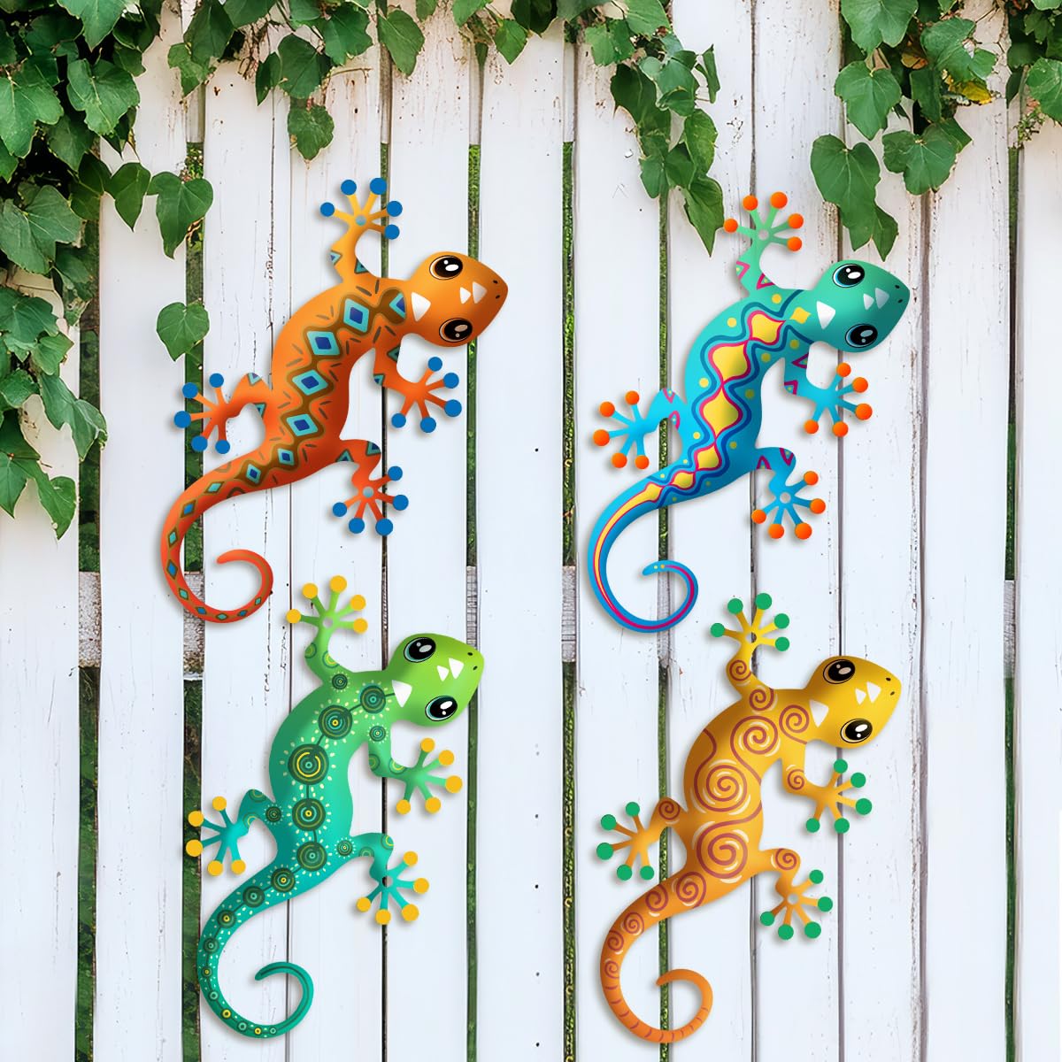 Liosecgar metal gecko tree decor creates playful focal point on outdoor trunk