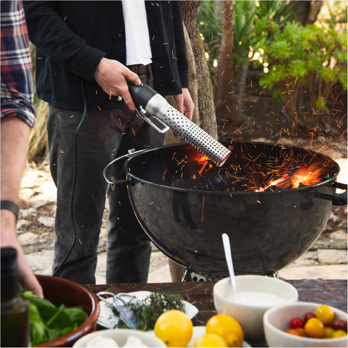 Looftlighter Classic emits flameless heat up to 1300°F for fast heating.