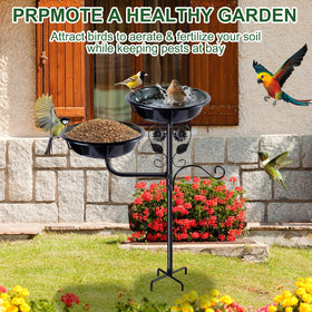 Lounginglife twenty-seven cm bowls offer ample space for visiting birds.