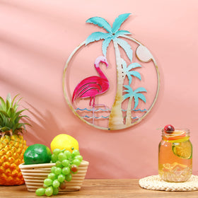 Lounsweer flamingo metal decor with sea scene brightens indoor walls with tropical vibe
