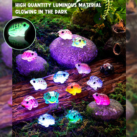 LSGYPAQ frog decor ideal for aquariums and plant displays.