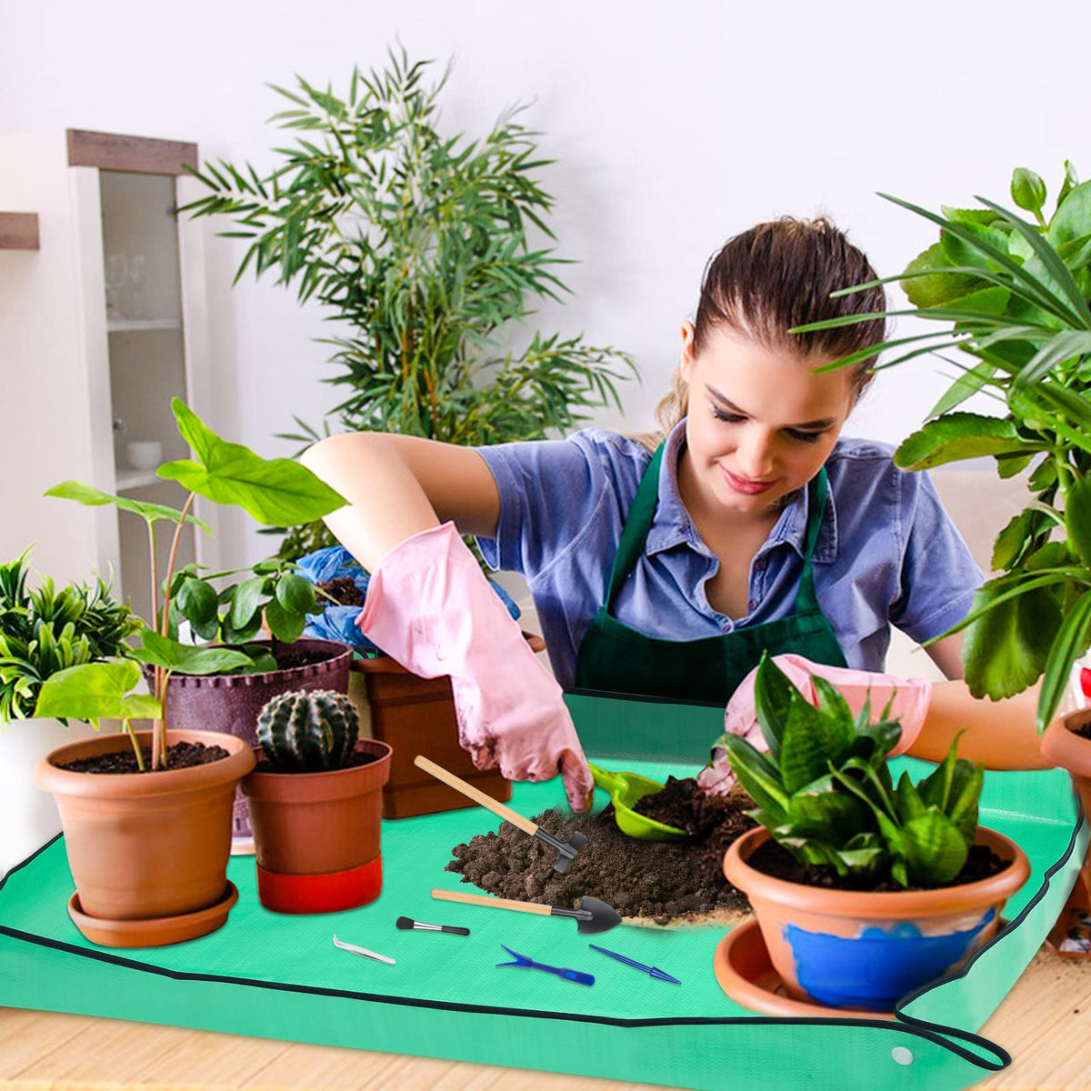 Lucomb waterproof mat protects floors from water, soil, and spills