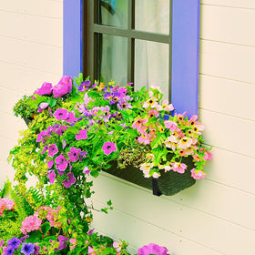 LukLoy adjustable brackets help optimize planter display and space use.
