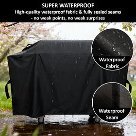 MACOVO bottom drawstring keeps a snug fit during windy days