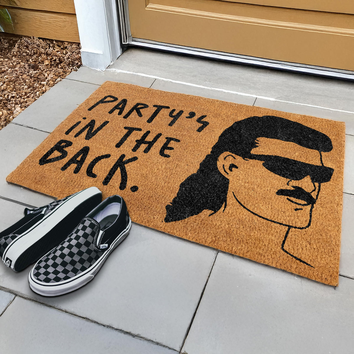 MAINEVENT Front door decor that blends humor with practical use.