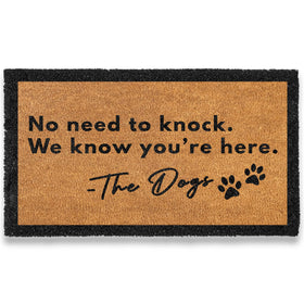MAINEVENT No Need to Knock Door Mat, front view, welcoming guests with dog motif, great for entryways.