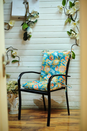 Makimoo two-piece cushion set provides flexible patio seating