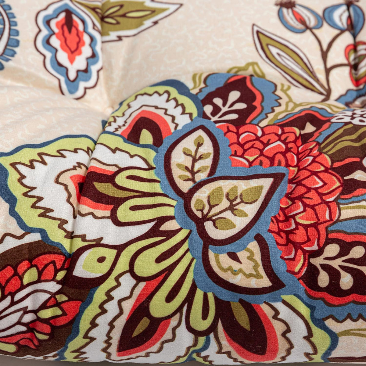Makimoo soft fabric close-up highlights comfort