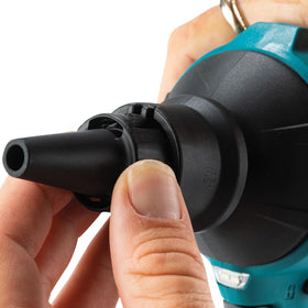 Makita DAS180Z filter system protects the motor from debris during use.