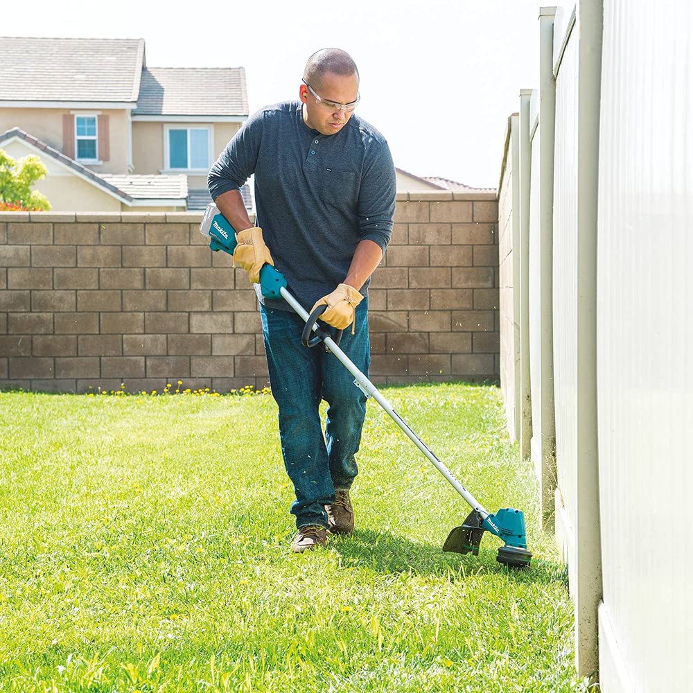 Makita XRU23Z high/low power button helps manage run time.
