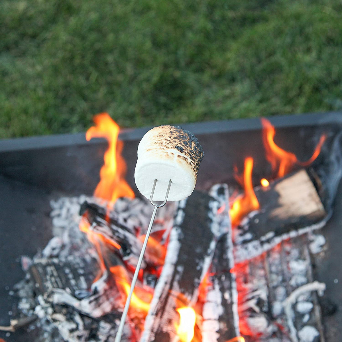 MalloMe Smores Sticks easy cleaning after campfire roasting sessions.