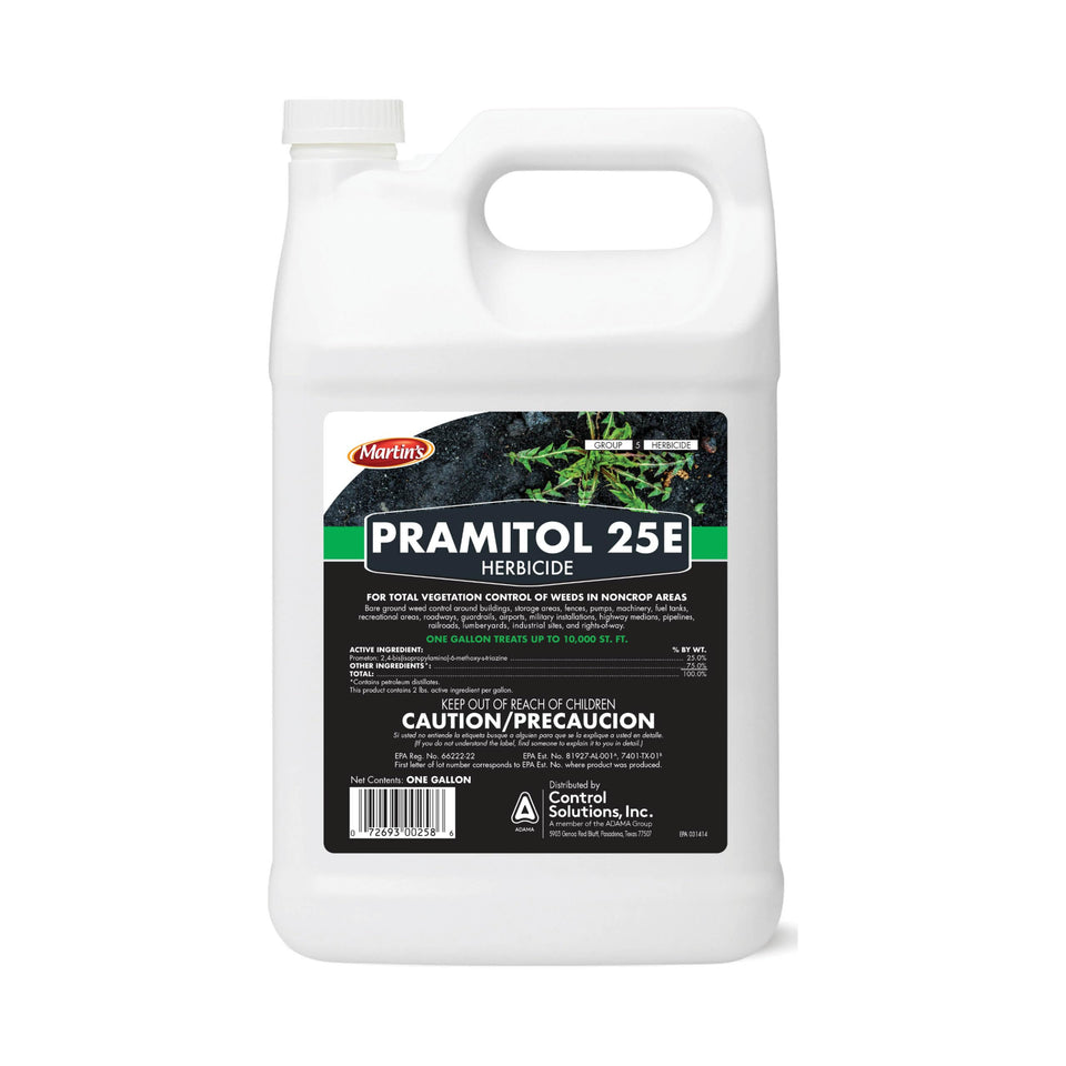 Mana 82000025 concentrate bottle label indicating strong weed control for commercial outdoor areas