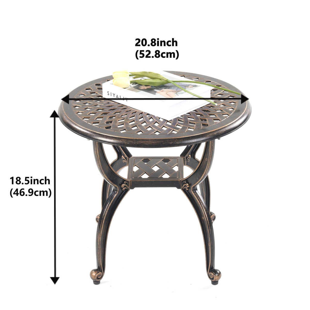 Mandolin height-adjustable feet keep the table level on uneven surfaces.