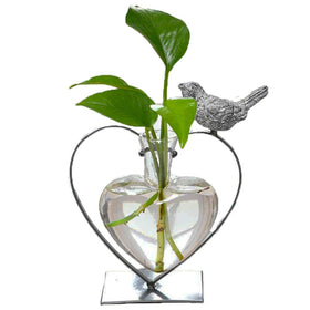 Marbrasse bird-heart frame vase adds modern desk charm and versatile decoration.