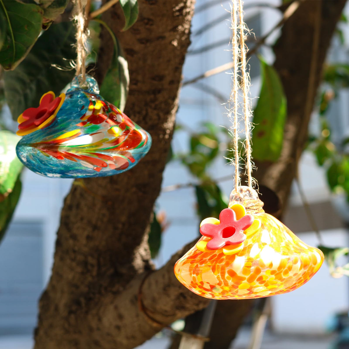 Marchrose blown glass hummingbird feeder colors shimmer to attract hummingbirds