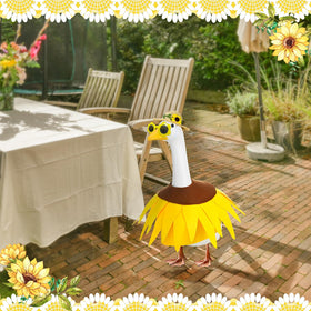 MASU&FHWE garden decor invites guests to smile at sunny yard scenes.