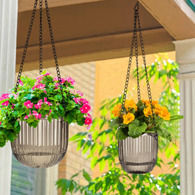 Maxcheck indoor-outdoor usage planter fits various spaces and configurations