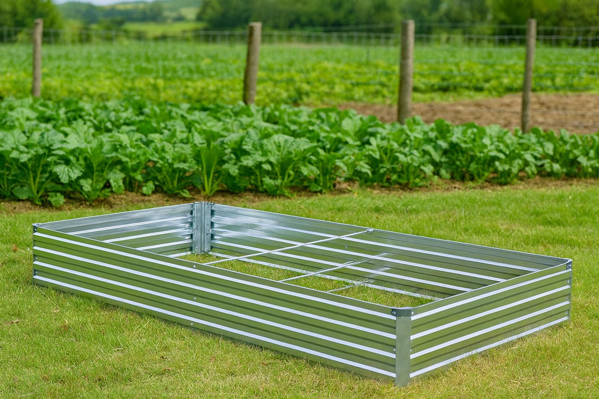 Frame reinforced by integrated support rods for added stability