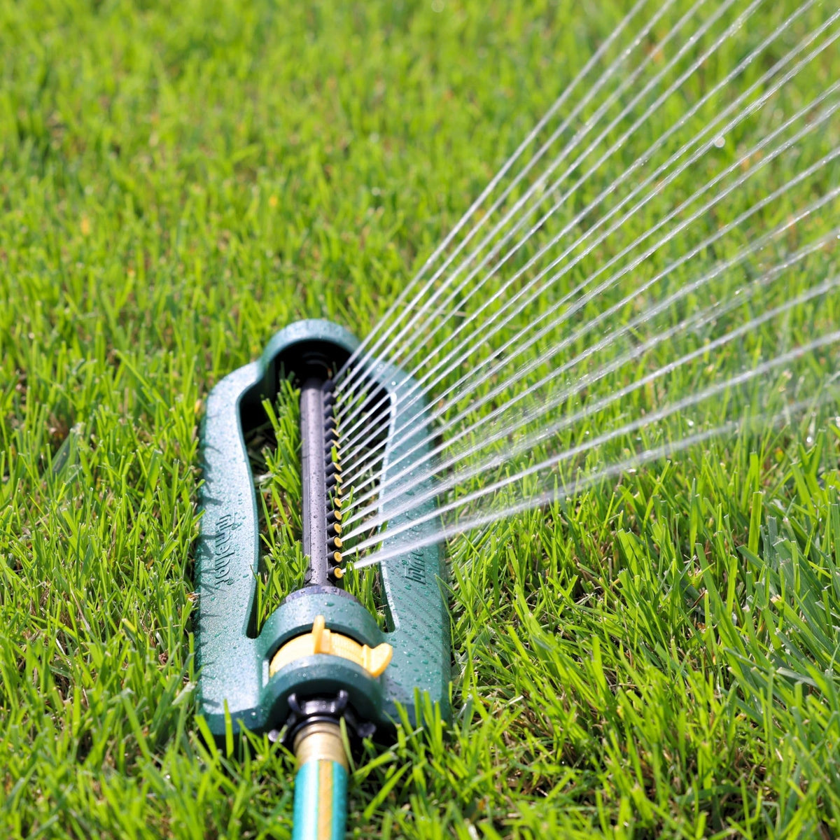 Melnor 16 precision nozzles ensure even water distribution across lawns.