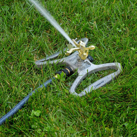 Melnor adjustable spray angle enables precise coverage for lawn and beds.