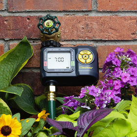 Melnor AquaTimer QuickConnect bundle for easy hose setup.