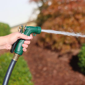 Melnor insulated-nozzle grip provides comfortable, secure control during long outdoor tasks.