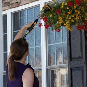 Melnor RelaxGrip adaptor connection enables quick setup with standard hoses