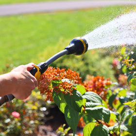 Melnor RelaxGrip helps manage watering tasks with ease and comfort
