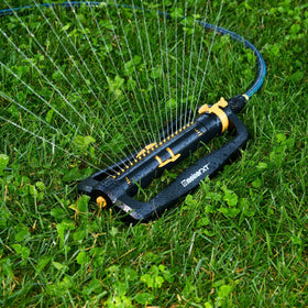 Melnor XT Turbo Sprinkler water pattern illustrating even distribution.