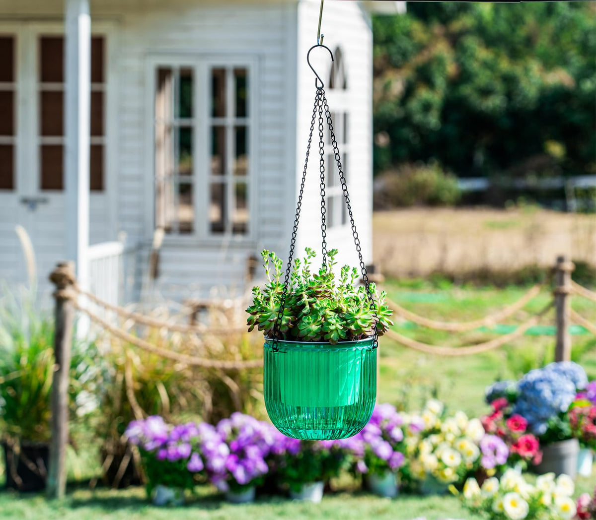 Melphoe emerald planter shows water level visibility for quick refills.