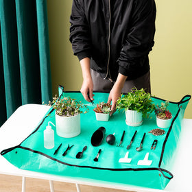 Melphoe multifunctional transplanting tools for safe soil loosening and planting.