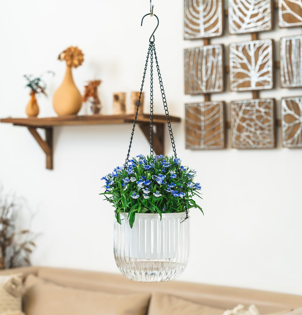 Melphoe hanging chain design with rust-resistant mounting system