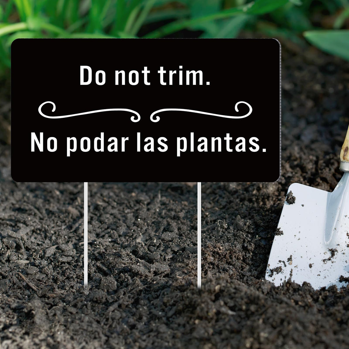 Menkxi yard sign with an 11.81-inch stake for sturdy placement.