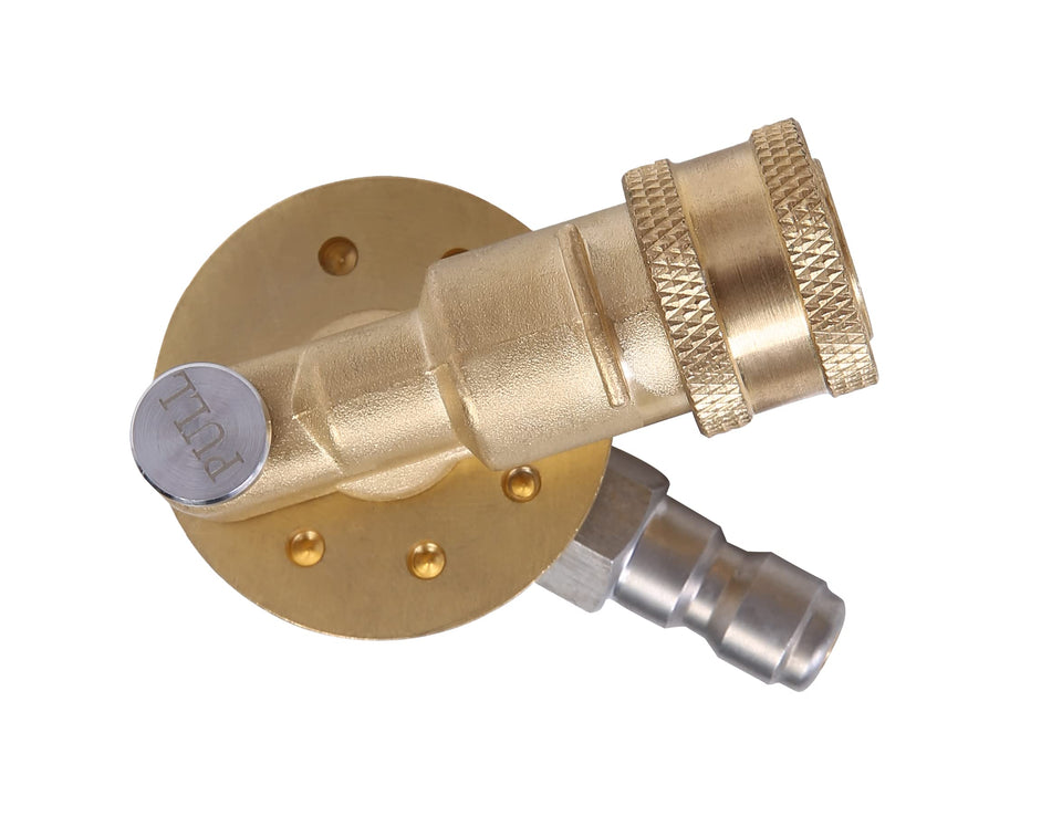 Meteor Blast pivoting coupler with 270-degree angles for hard-to-reach areas.