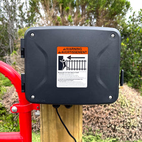 Mighty Mule MMB200 installed on various fence types for flexible placement.