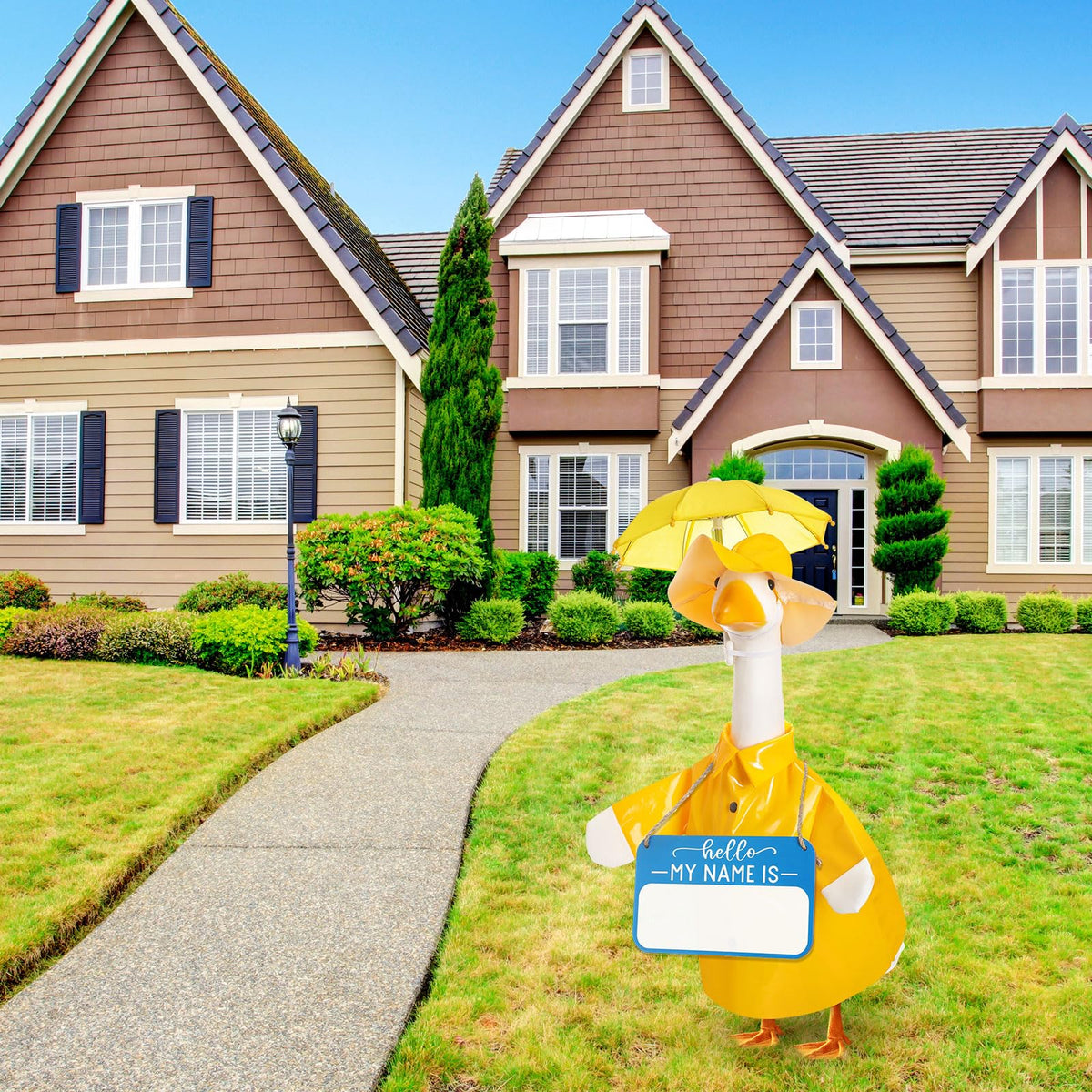Mindsoft goose statue decor for outdoor yard display.