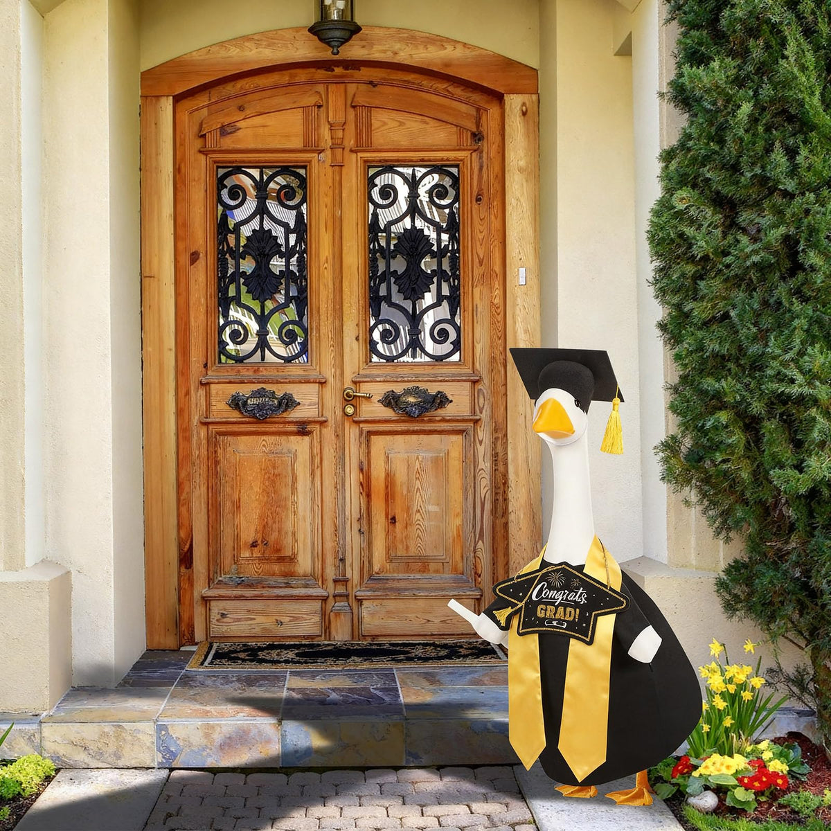 Mindsoft versatile decoration for garden parties and photo ops.