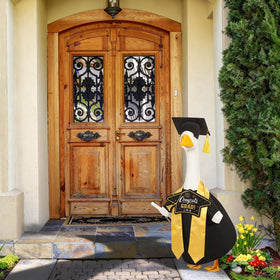 Mindsoft versatile decoration for garden parties and photo ops.