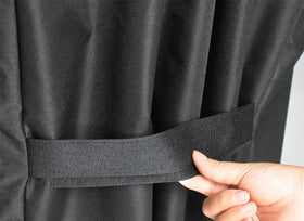 Mini Lustrous grill cover rain protection in snowy weather demonstrating waterproof fabric.