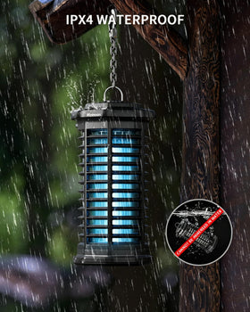 Minimoon Bug Zapper dusk outdoor use demonstrating pest control effectiveness