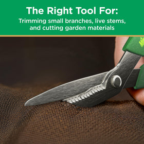 Miracle-Gro 8in all-purpose shear serrated edge cuts branches and herbs with precision.