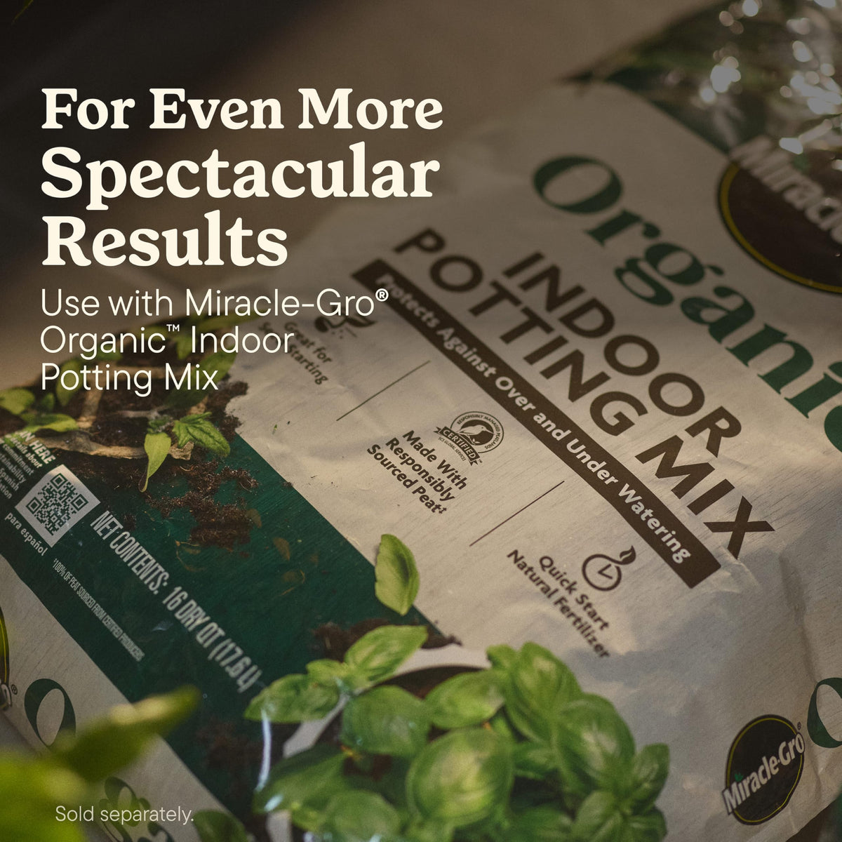 Miracle-Gro Organic Indoor Plant Food bundle display two-pack