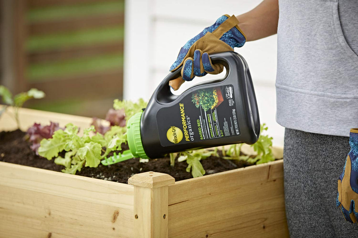 Packaging of Miracle-Gro Performance Organics raised bed line
