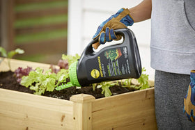 Packaging of Miracle-Gro Performance Organics raised bed line