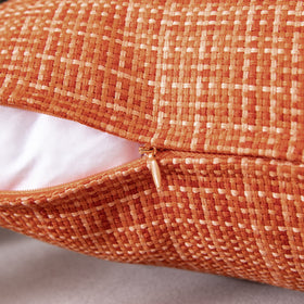 MIULEE invisible zipper pillow cover shows neat seams for easy changes.