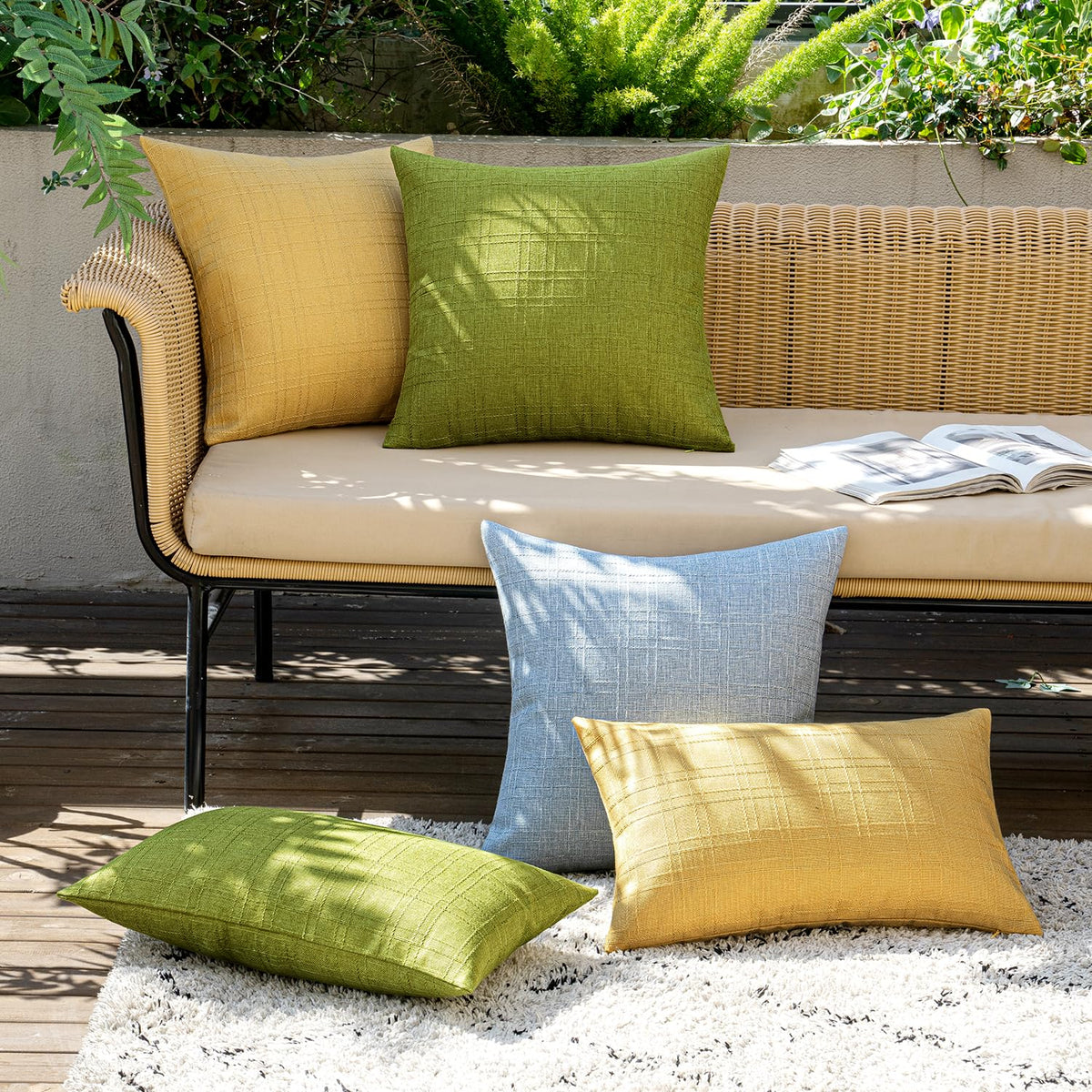 MIULEE water-resistant polyester pillow cover on outdoor seating