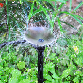Mixc detachable, easy-to-clean drip emitter reduces clogging and maintenance.