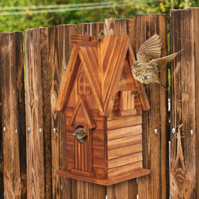 MIXUMON Bird House rope-hanging setup for tree mounting.